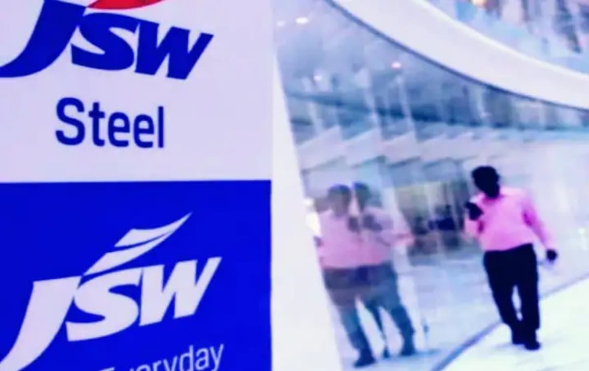 JSW Steel Proposes Mega JV with JFE, Aims to Raise ₹32,350 Crore