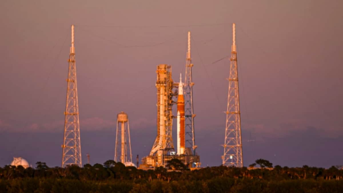 NASA Artemis 2 Mission Facing Major Delay: Hydrogen Leak Threatens 2026 Moon Launch Timeline