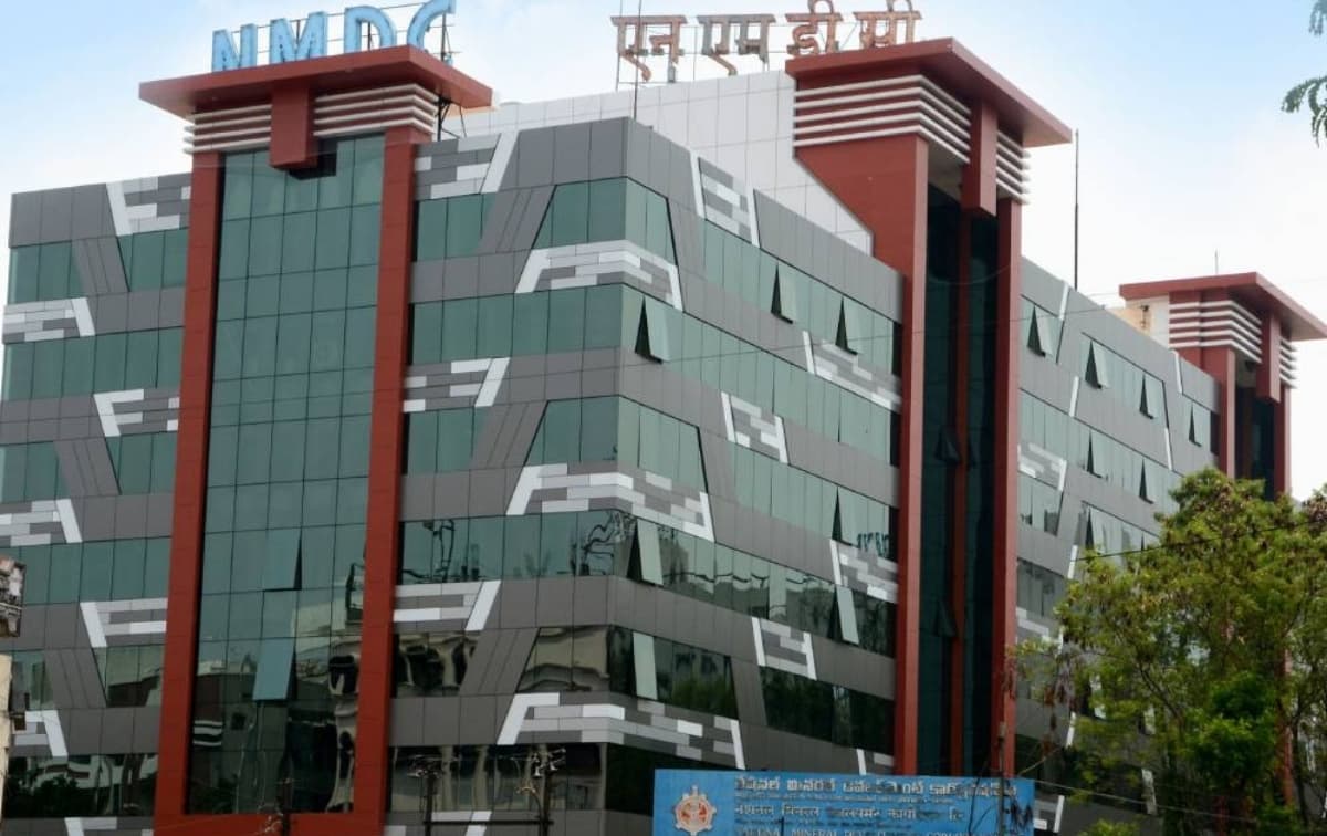 NMDC edges higher with strong Production and Sales of Iron Ore for and upto Dec 2025