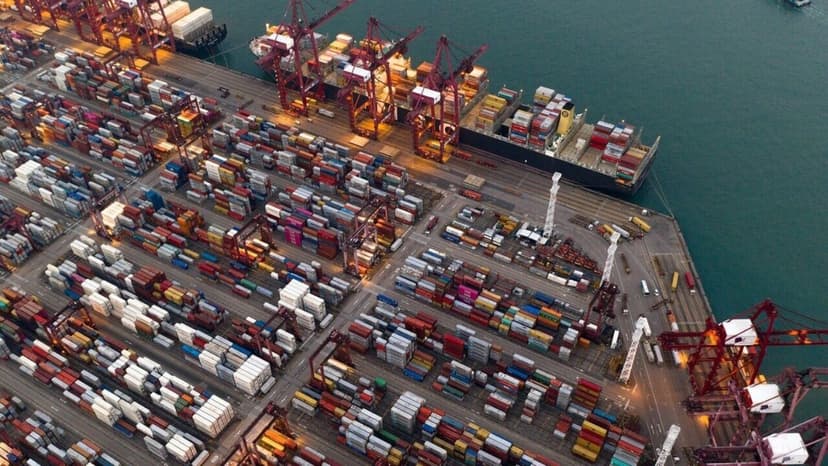 India's Services Exports Rise to $421.3 Billion in FY26