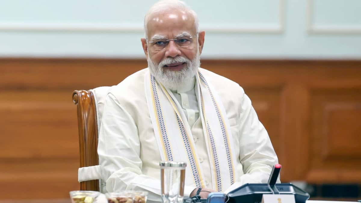 PM Modi Urges Greater Youth Participation in Policymaking at High-Level Meeting with Secretaries