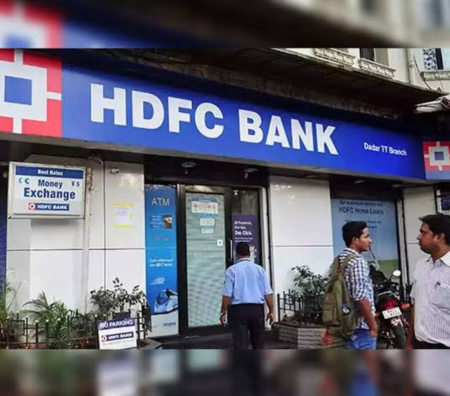 HDFC Bank’s m-cap surpasses Rs 14 lakh crore after stock hits record high