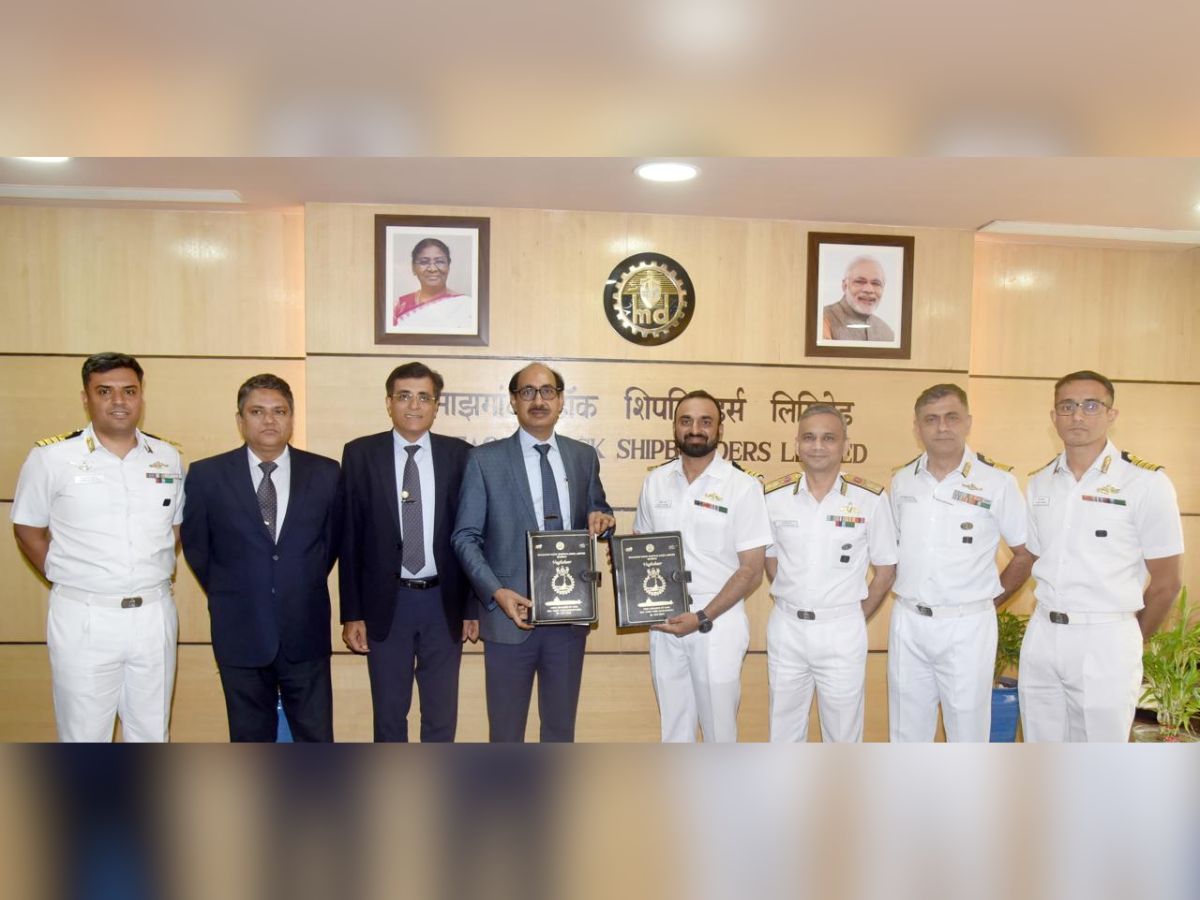 Indian Navy received Mazagon Dock's 6th Scorpene Submarine ‘VAGHSHEER’