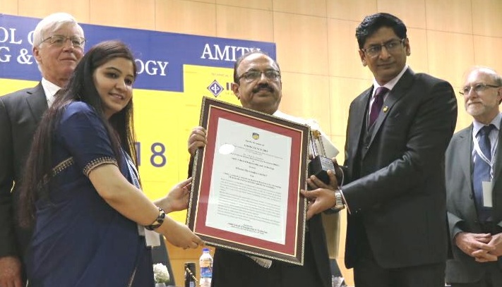 BEL CMD Conferred Amity Leadership Award