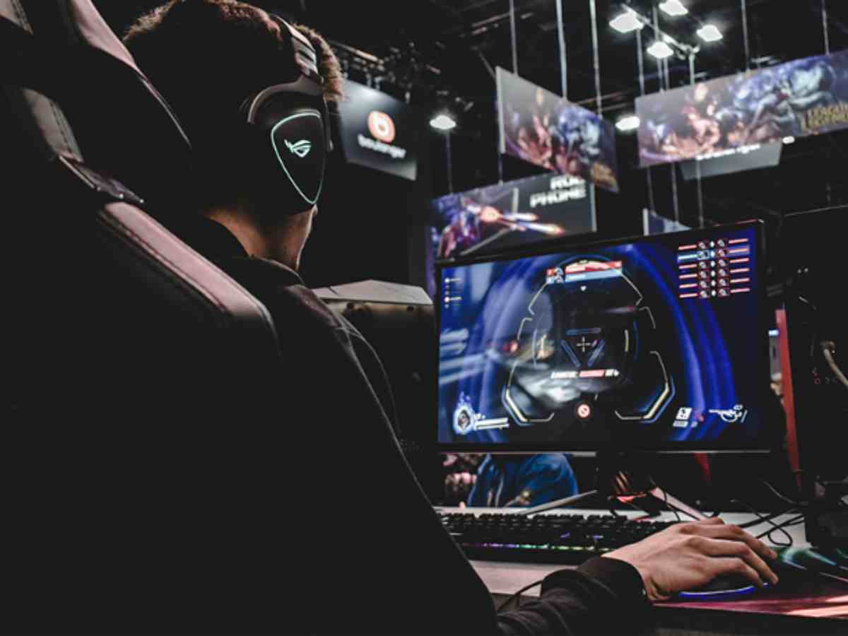 Applying AI for Training and Strategic Analysis in Esports