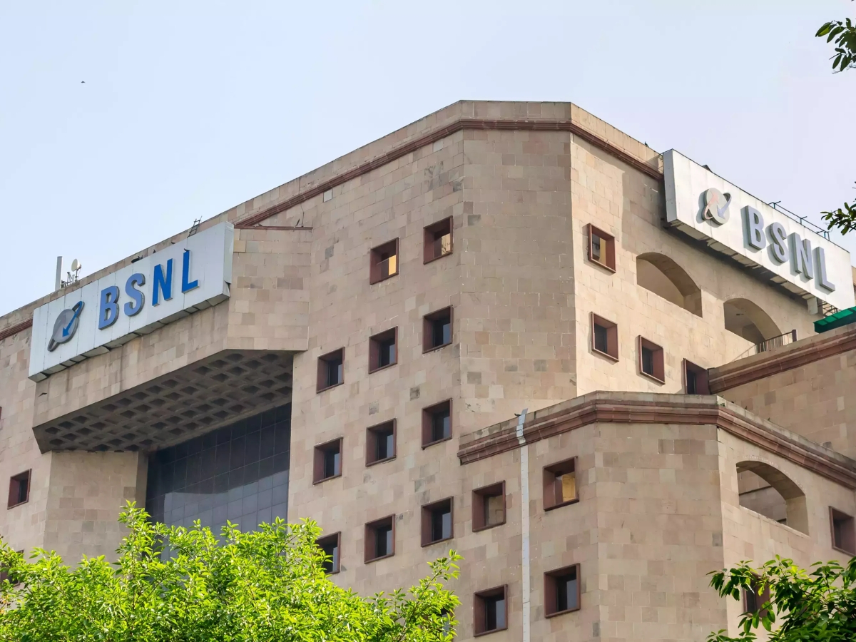 BSNL opens seven new customer-centric services to attract subscribers