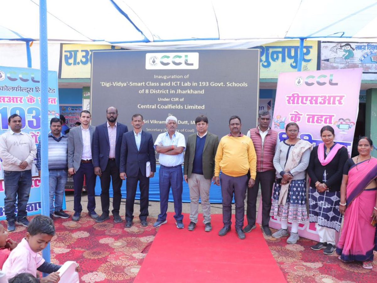 Coal Secretary Inaugurates Smart Classrooms under CIL’s CSR initiative