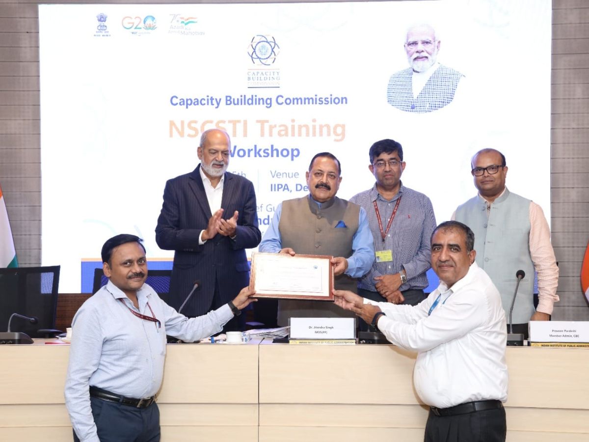 Delhi Metro Rail Academy awarded accreditation under Capacity Building Commission's National Standards