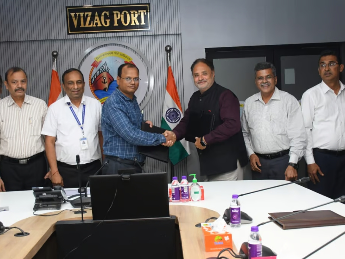 Hindustan Shipyard Limited signs agreement with VPA for 60 ton Bollard Pull Tug