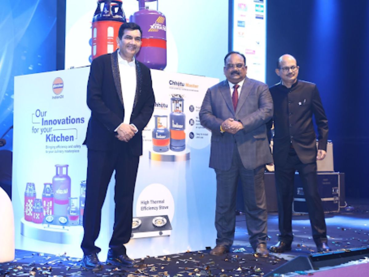 Indian Oil unveils two innovative products