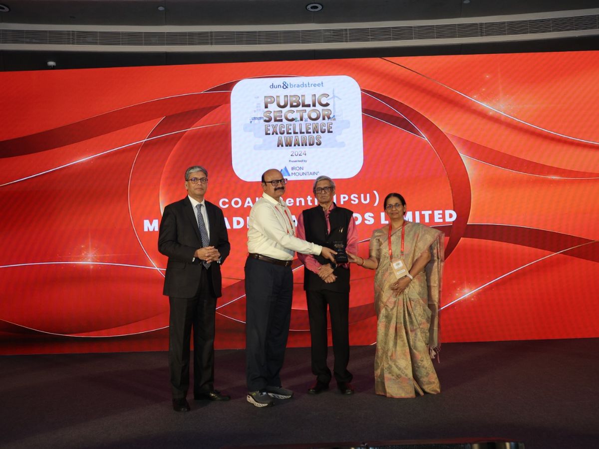 MCL bags D&B Awards for Business Excellence