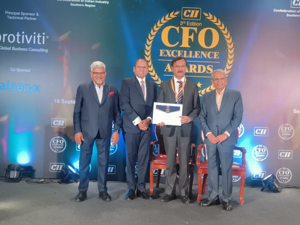  Mr. Jaikumar Srinivasan, Director Finance NTPC conferred with Leading CFO of the year award 