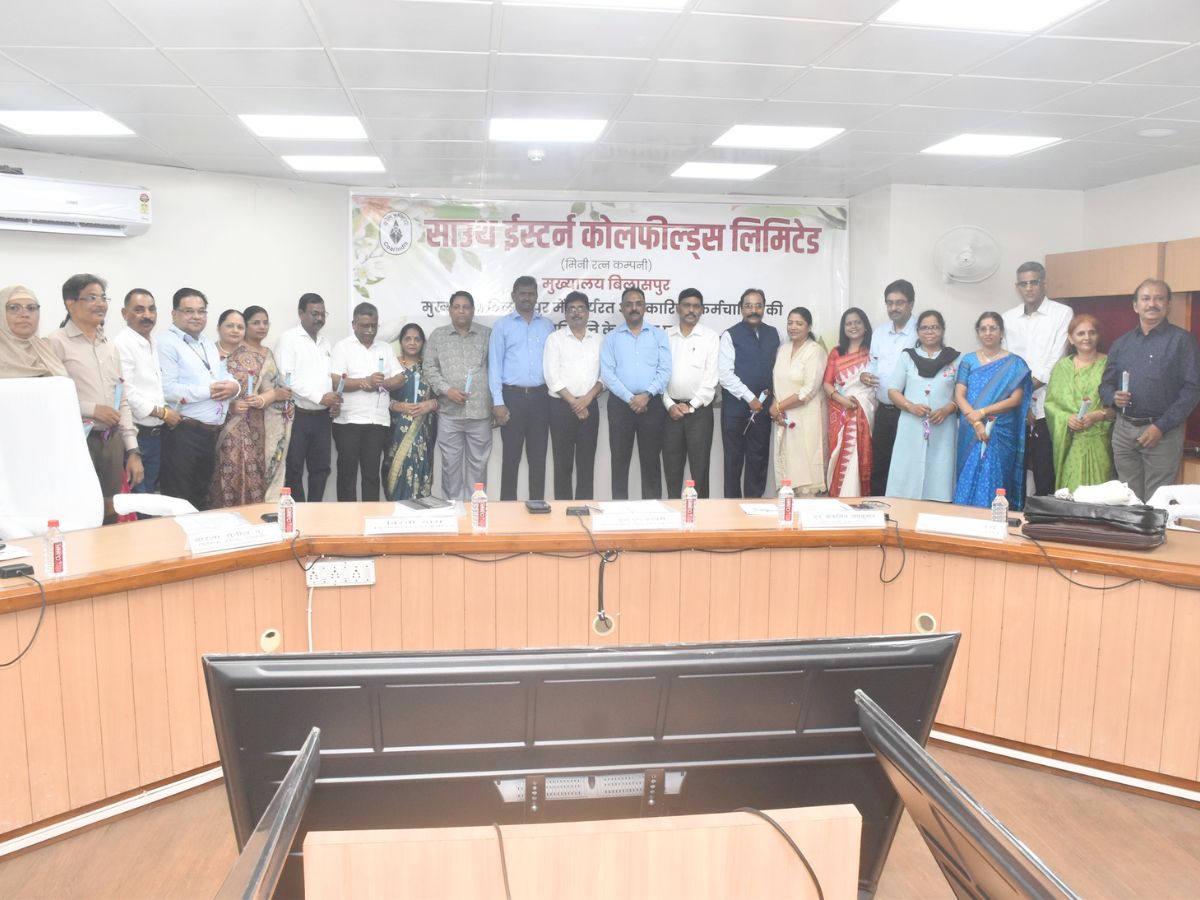 SECL bids farewell to 12 retired employees