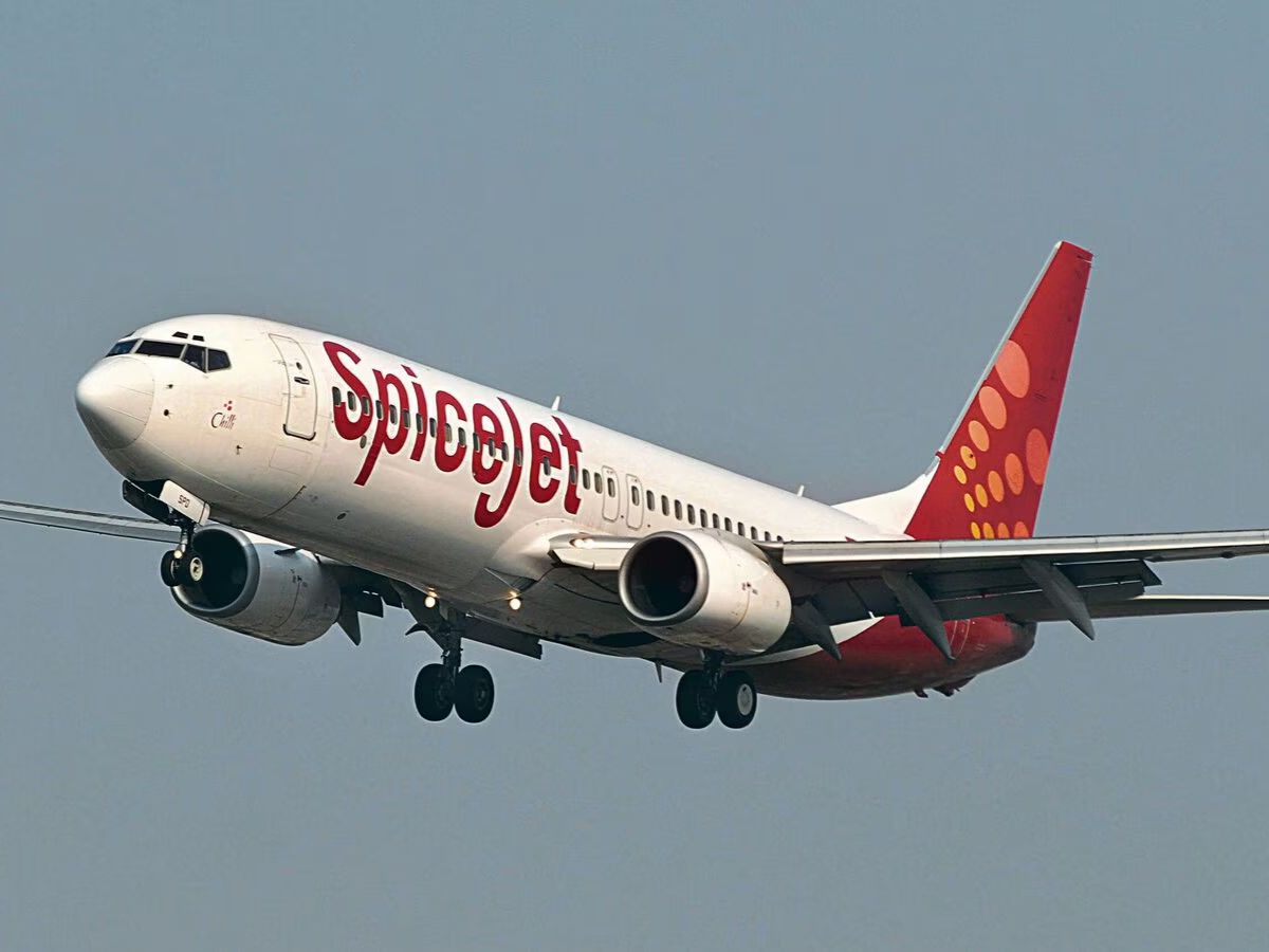 SpiceJet to Unground 10 Aircraft by Mid-April 2025