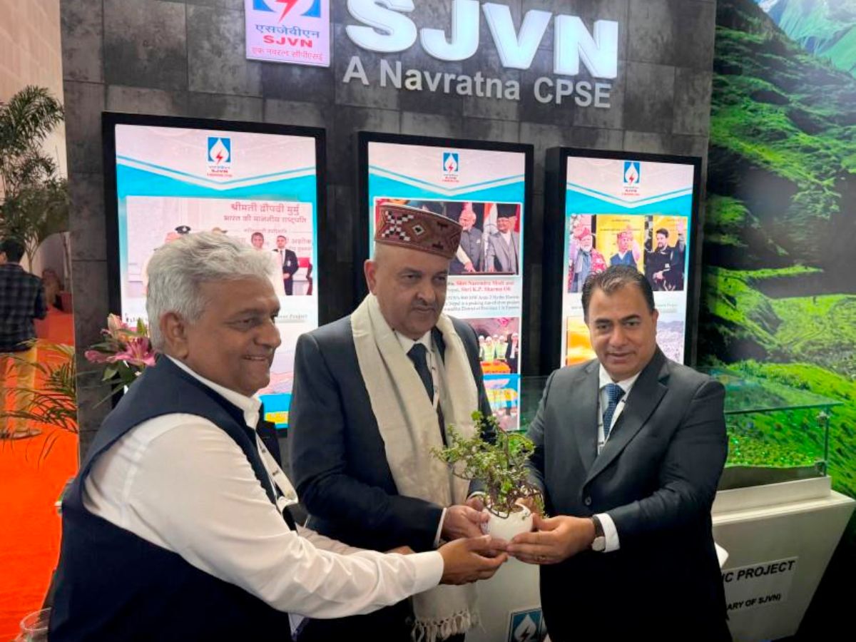 Tarun Kapoor, Advisor to Prime Minister visited SJVN Pavilion