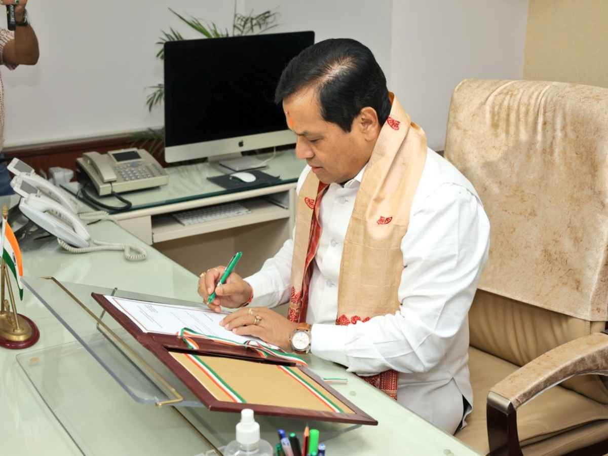 Union Minister Sarbananda Sonowal takes charge at Ministry of Ports, Shipping & Waterways
