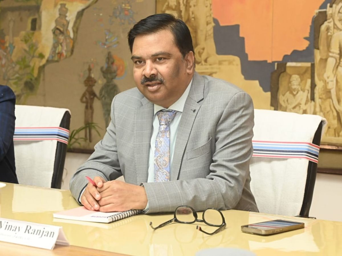 Coal India Limited Director (P&IR) Vinay Ranjan chairs review meeting at NCL