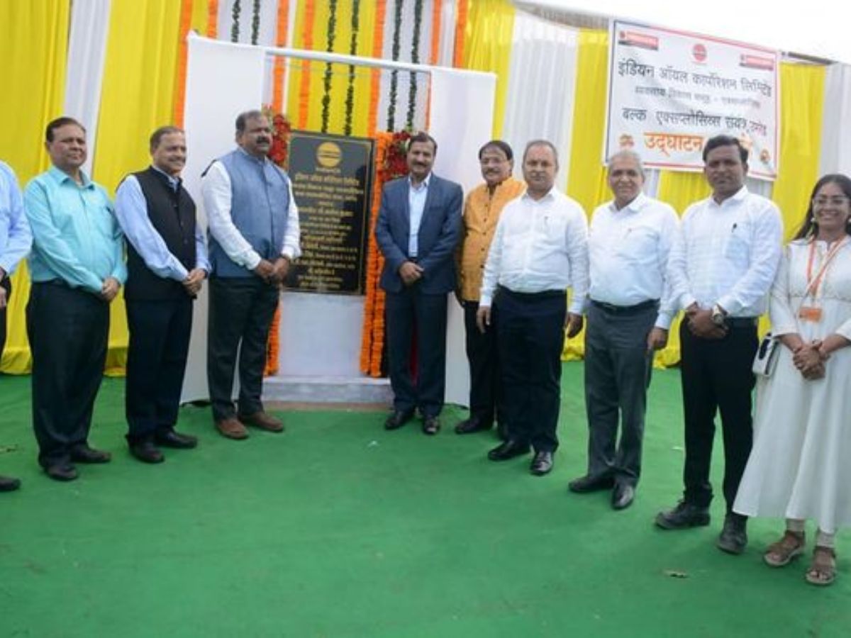 WCL CMD inaugurates explosive support plant developed by IOCL at Umrer