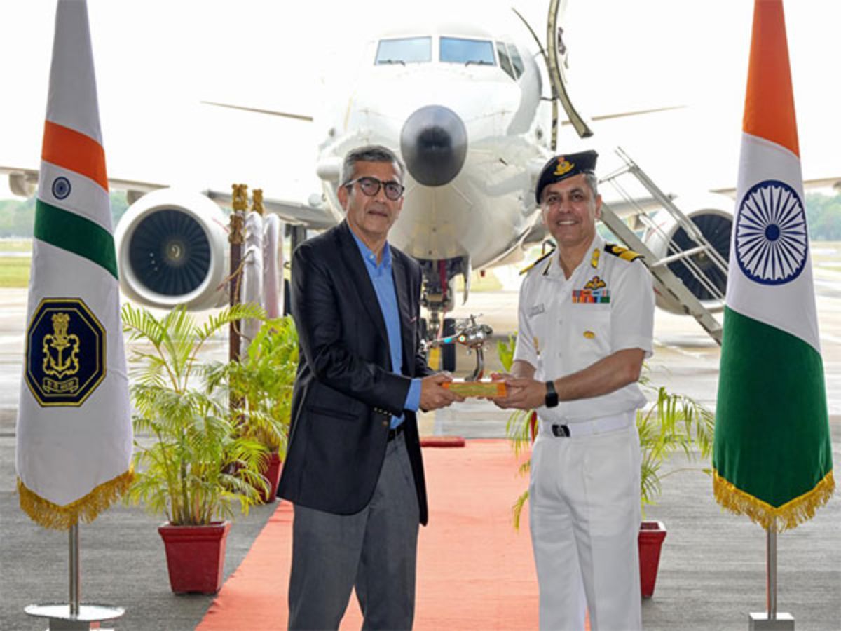 Defence Secretary visits Indian Navy's premier Naval Air Station ‘INS Rajali’