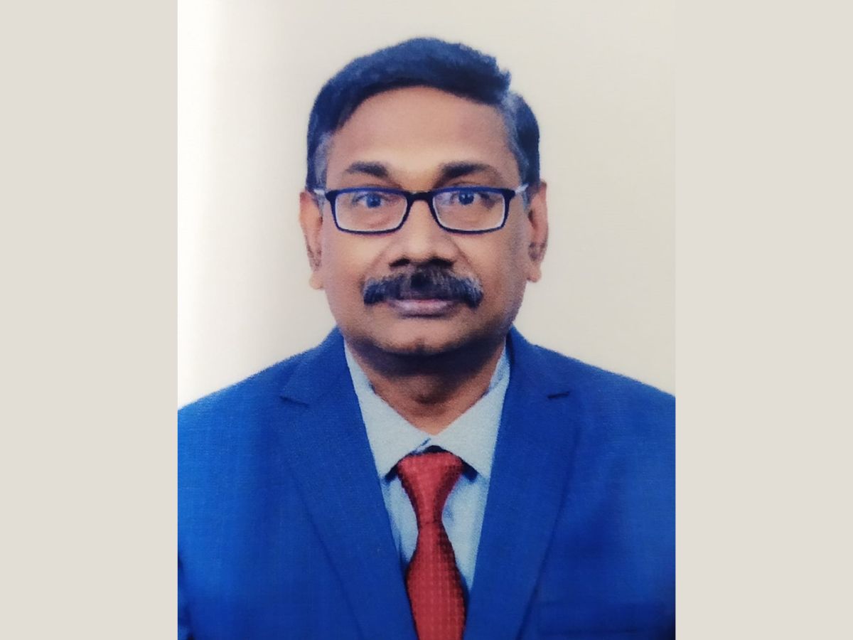 G Gayatri Prasad assumes charge as Director (Finance) of BDL