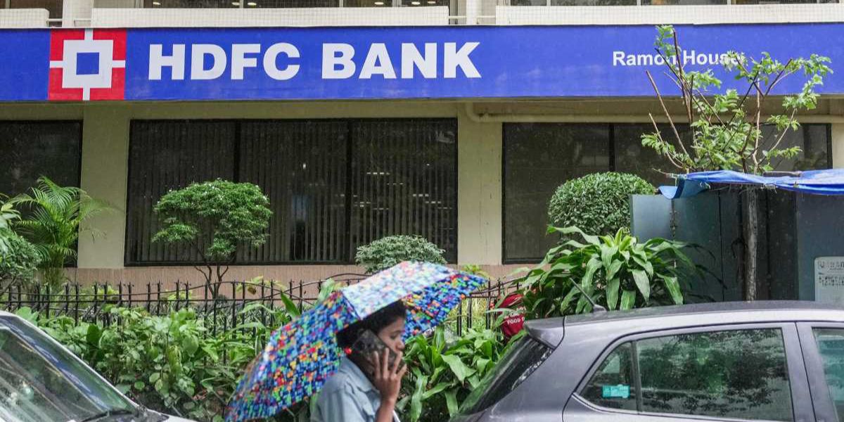 HDFC Bank offloads Rs 6000 crore home loans, mitigating credit load