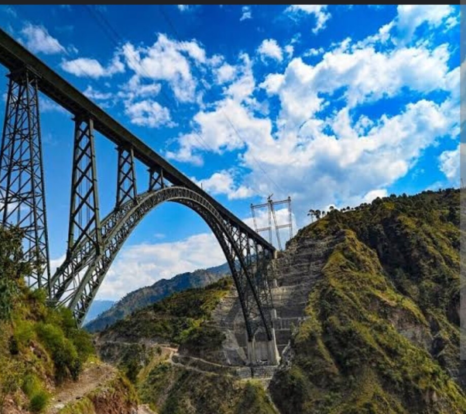 Railways Conduct Trial Run on World’s Highest Chenab Rail Bridge