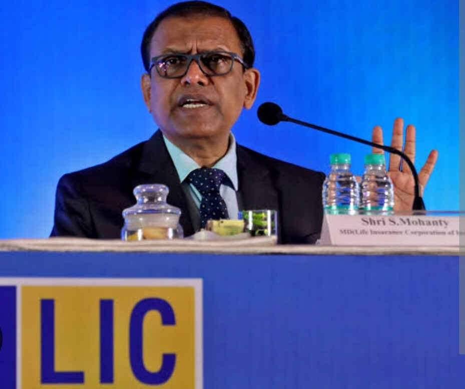LIC re-appoints Siddhartha Mohanty as CEO and Managing Director