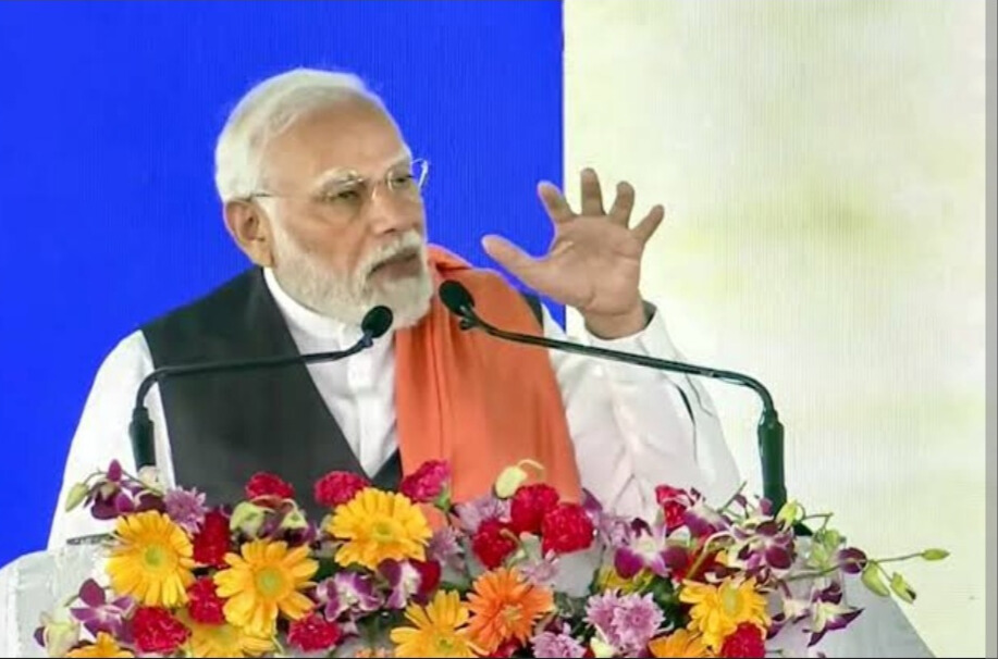 PM Narendra Modi unveils foundation stone for multiple projects of railways in Mumbai