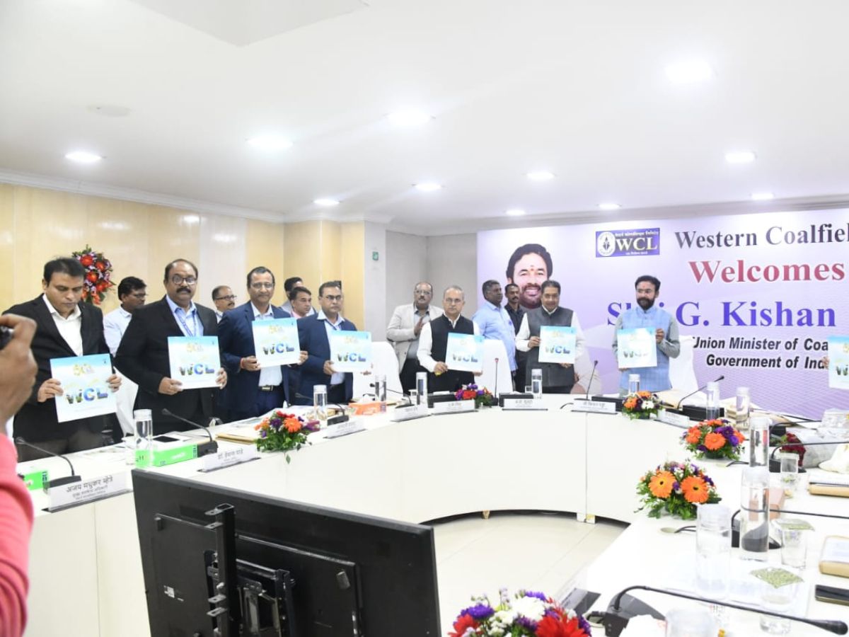 Minister of Coal and Mines visited WCL- Review meeting held at WCL Headquarters