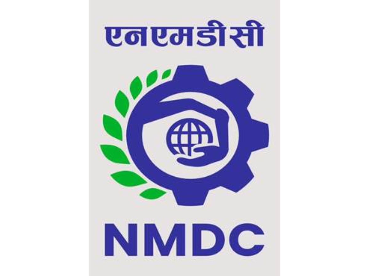 Steel Minister Jyotiraditya Scindia unveils new logo of NMDC