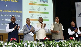 Shri Nitin Gadkari launching the NHAI prepaid wallet