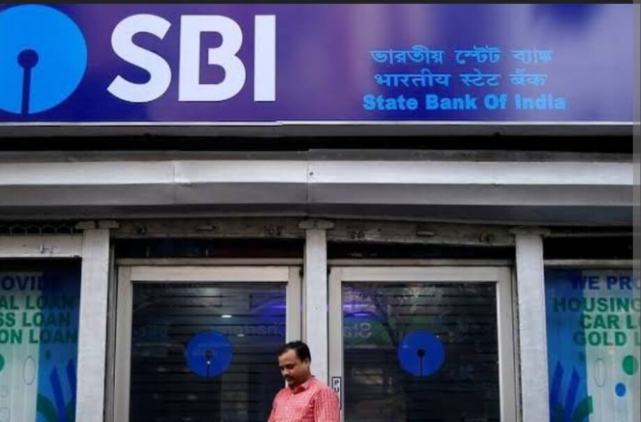 SBI pays Rs 6,959 crore dividend exchequer to govt