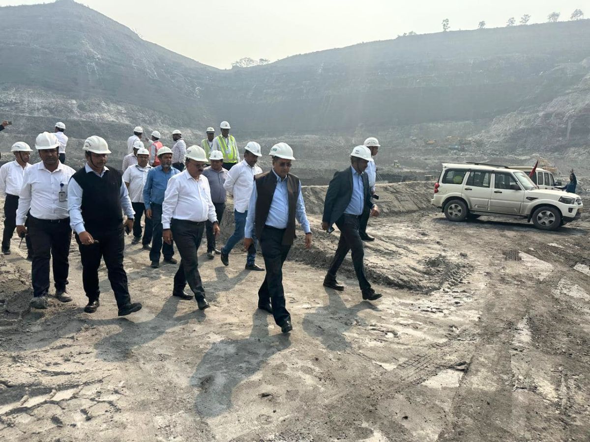 CMD J.P. Dwivedi inspected mega projects of SECL