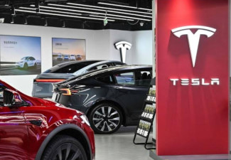 Tesla shares crashes down over 15% amid market losses and volatility