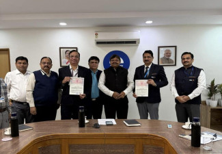 MOIL Strengthens Financial Security for Its Workforce; Signs MoU with Three Banks