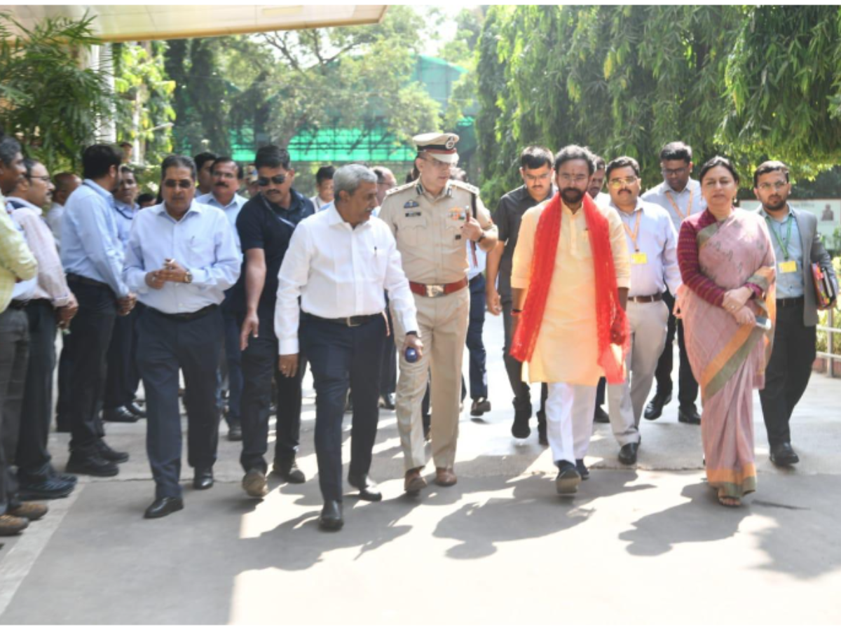 Union Minister of Coal and Mines Visits Western Coalfields Limited to Review WCL Performance